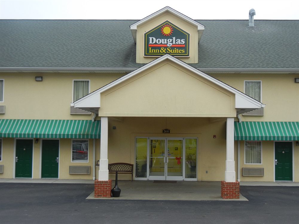Douglas Inn&Suites Cleveland Exterior foto